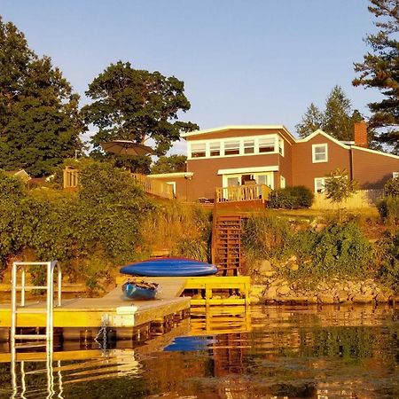 Family Cottage On Chaumont Bay, Walk To Downtown Buitenkant foto