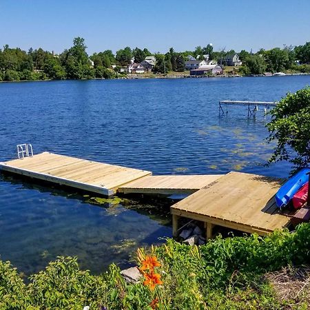 Family Cottage On Chaumont Bay, Walk To Downtown Buitenkant foto