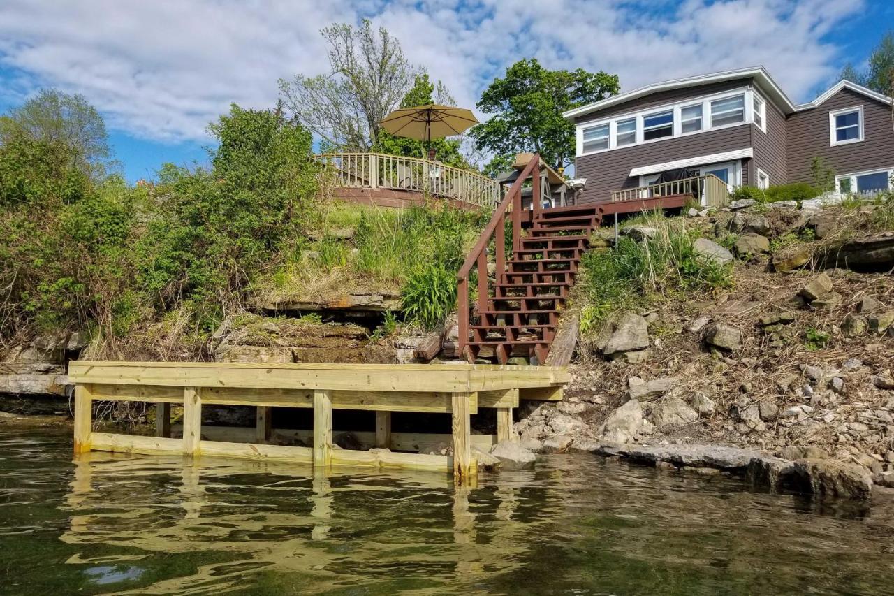 Family Cottage On Chaumont Bay, Walk To Downtown Buitenkant foto